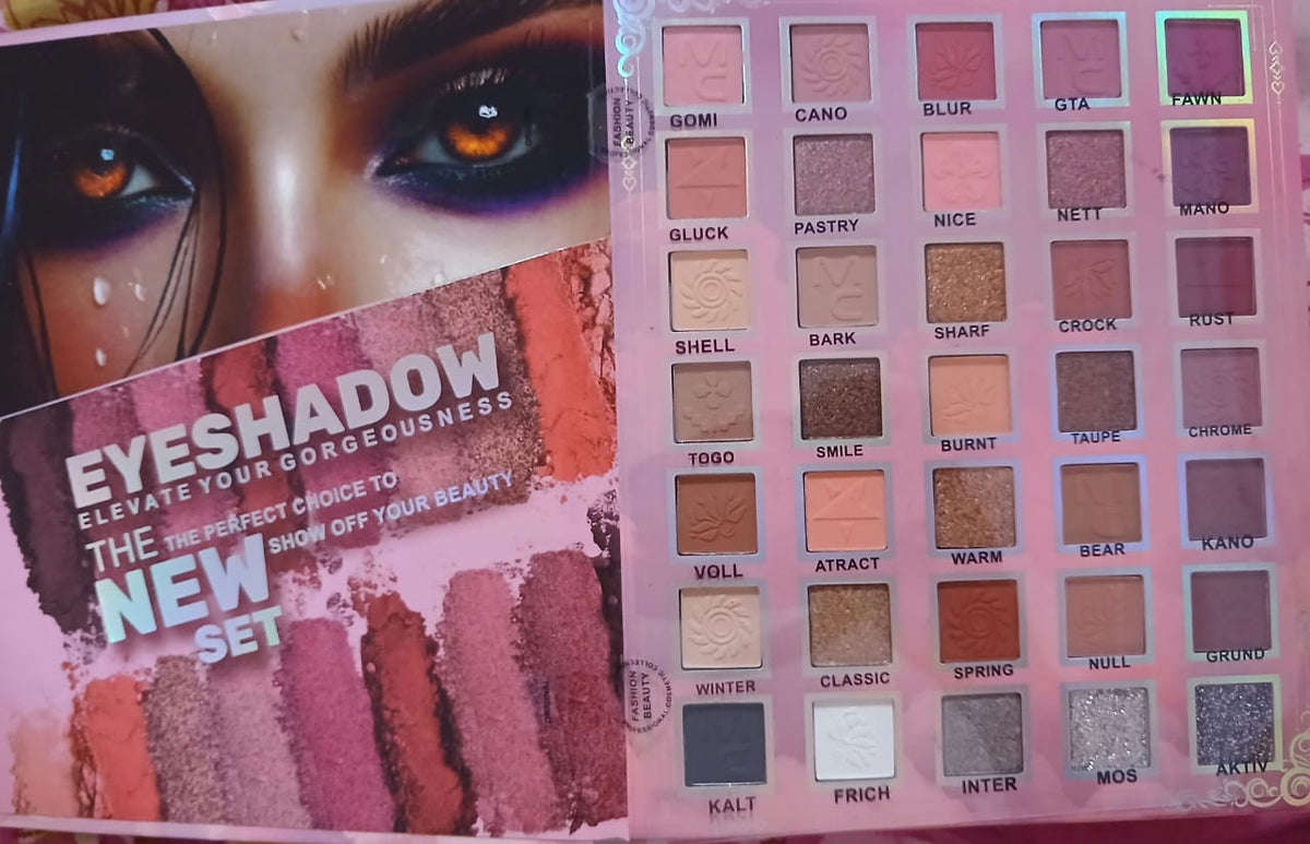 Might Cinema All-in-One Makeup Book